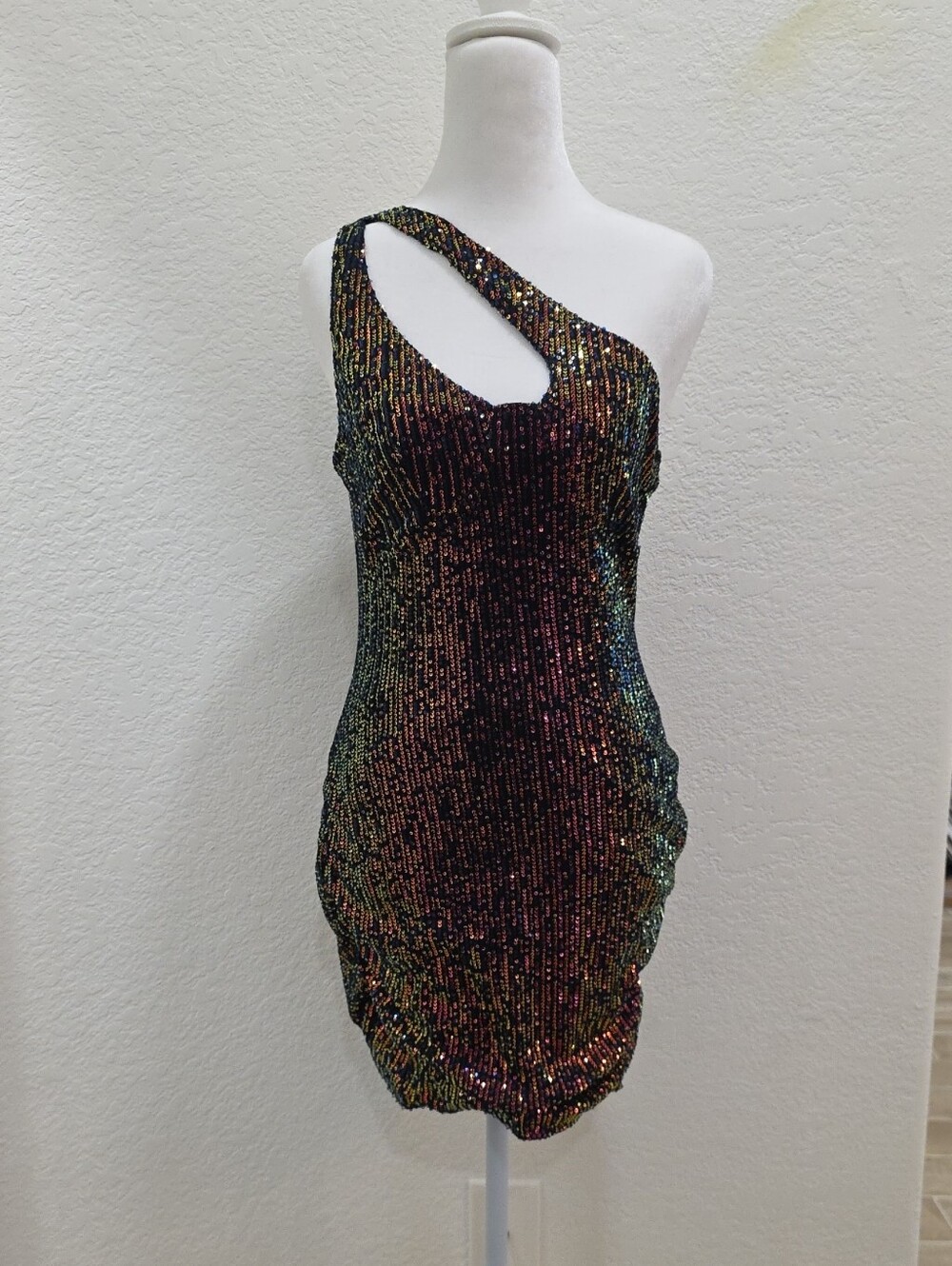 Bear Dance One-Shoulder Sequin Mini Dress - Black Iridescent